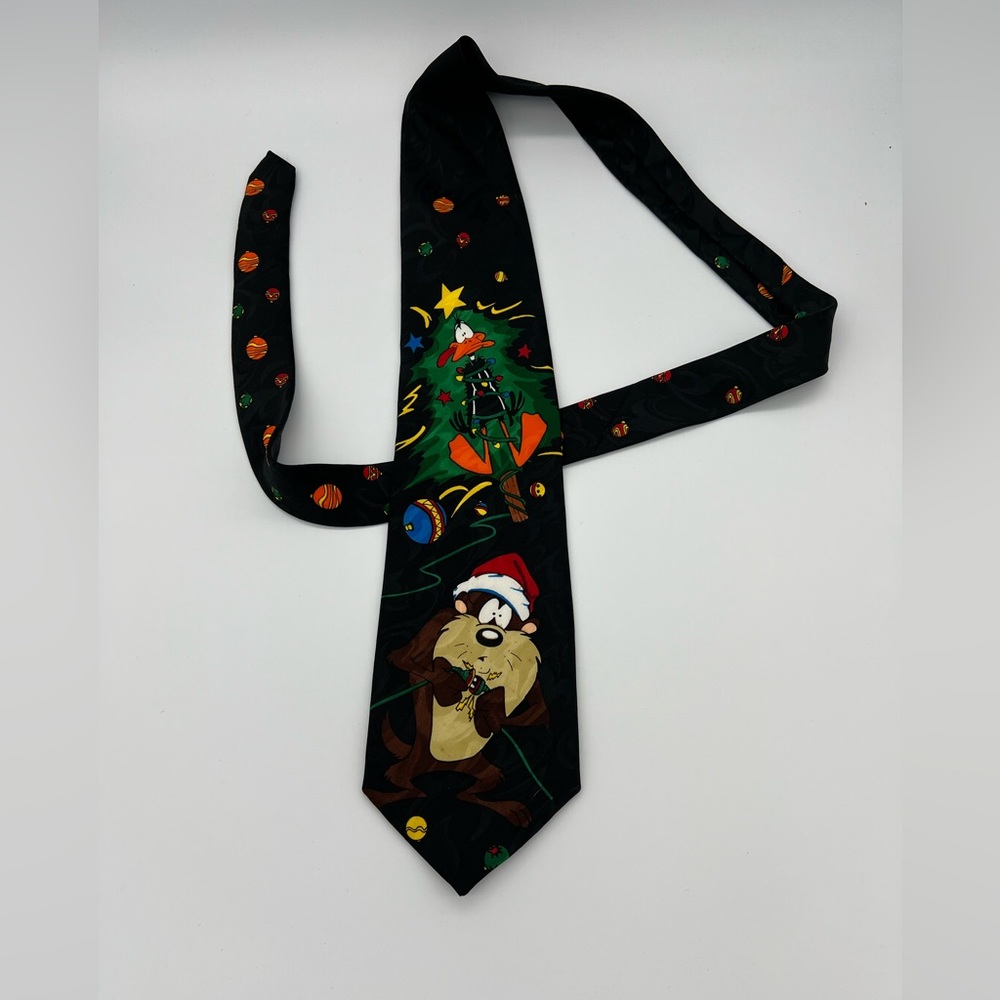 Looney Tunes Mania Christmas tie